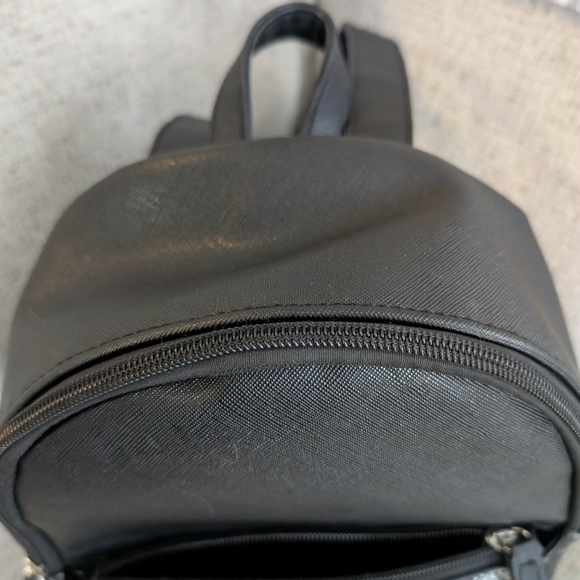 Snoopy Black Floral Mini Backpack - Picture 6 of 6